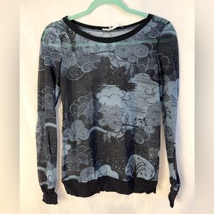 Kimchi Blue top size Med